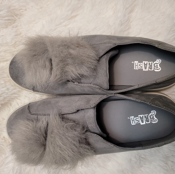 Brash slip ons - Picture 7 of 8